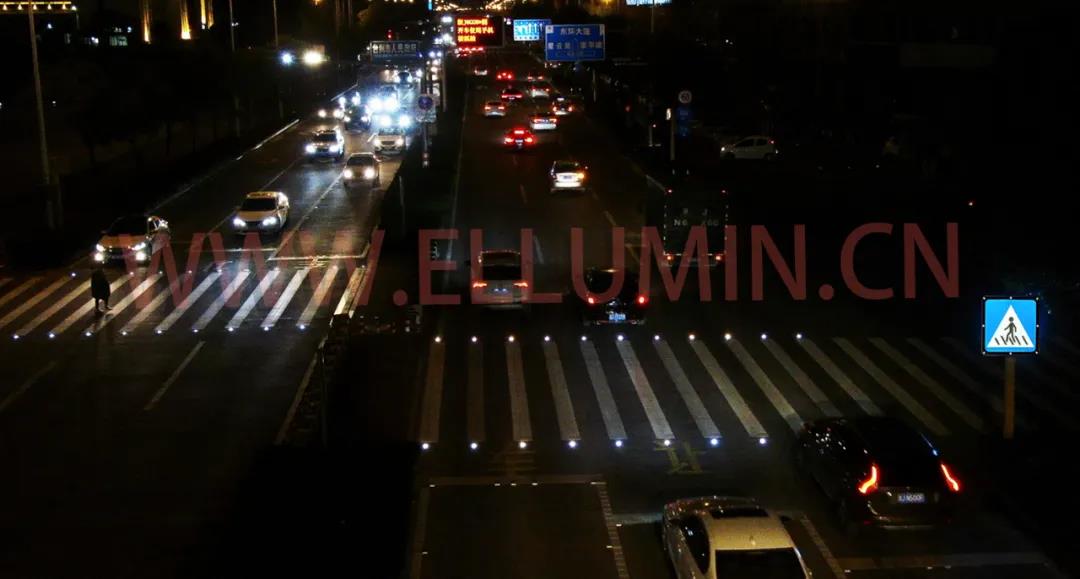 智慧斑马线 智能斑马线 发光斑马线
